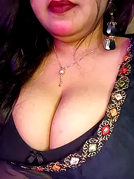 Suhanakhan00 online show from 7, 3, 2025