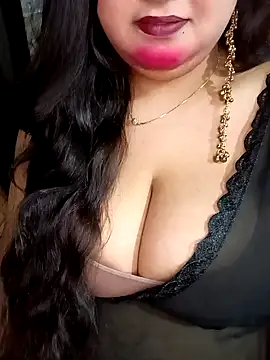 Suhanakhan00 online show from 6, 4, 2026