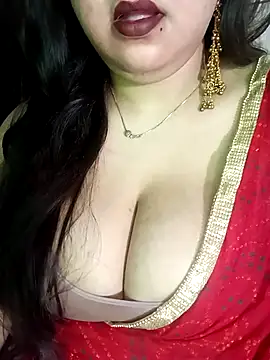 Snapshot of Suhanakhan00 chatting on 3, 6, 2026 Suhanakhan00 online show from 3, 6, 2026