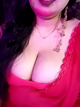 Suhanakhan00 online show from 28, 2, 2026