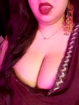 Snapshot of Suhanakhan00 chatting on 16, 5, 2026 Suhanakhan00 online show from 16, 5, 2026