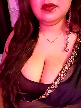 Snapshot of Suhanakhan00 chatting on 28, 4, 2026 Suhanakhan00 online show from 28, 4, 2026