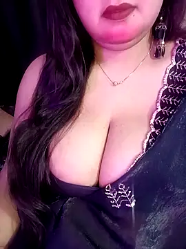 Suhanakhan00 online show from 17, 4, 2026