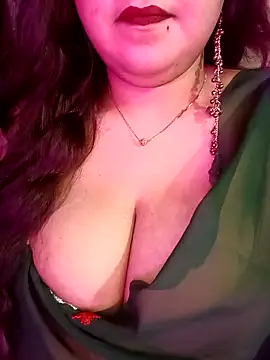 Snapshot of Suhanakhan00 chatting on 2, 5, 2026 Suhanakhan00 online show from 2, 5, 2026