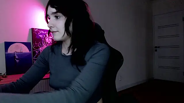 Princess Shy    online show from 17, 11, 2025