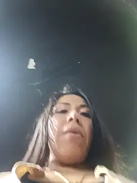 Karenn12 online show from 8, 11, 2025