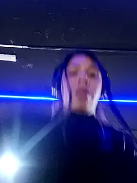 Karenn12 online show from 31, 10, 2025