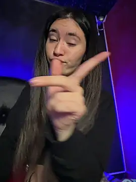 Sophie LS online show from 21, 4, 2026