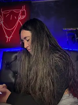 Sophie LS online show from 21, 4, 2026