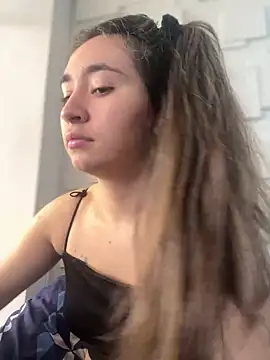 Sophie LS online show from 2, 3, 2025