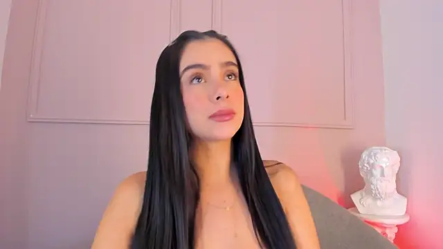 Snapshot of victoria_milann chatting on 29, 11, 2025 victoria milann online show from 29, 11, 2025