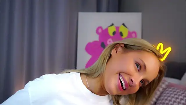 Snapshot of AftonConnett chatting on 12, 11, 2025 AftonConnett online show from 12, 11, 2025