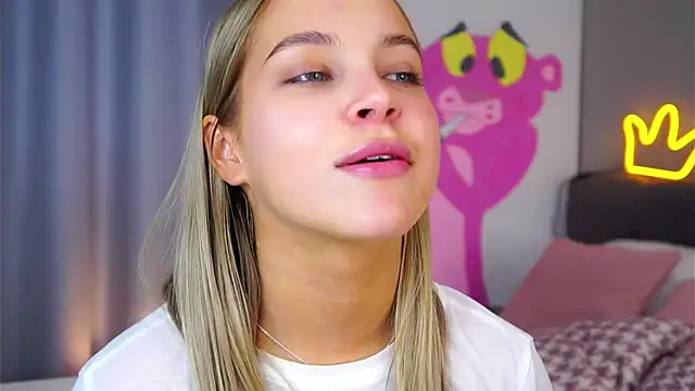 Snapshot of AftonConnett chatting on 14, 11, 2025 AftonConnett online show from 14, 11, 2025