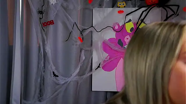 Snapshot of AftonConnett chatting on 1, 11, 2025 AftonConnett online show from 1, 11, 2025