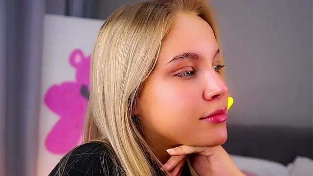 Snapshot of AftonConnett chatting on 23, 11, 2025 AftonConnett online show from 23, 11, 2025