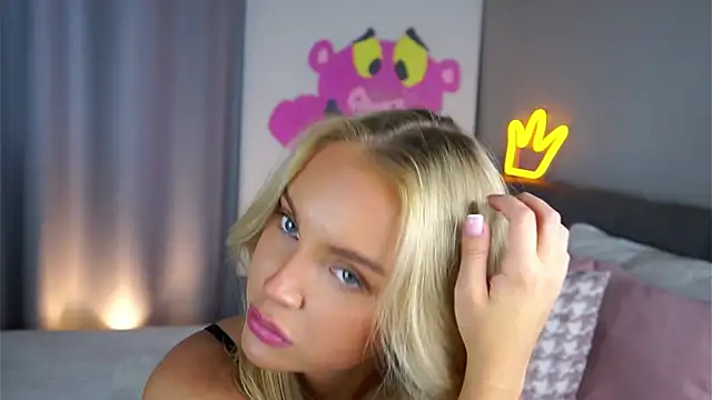 Snapshot of AftonConnett chatting on 3, 10, 2025 AftonConnett online show from 3, 10, 2025