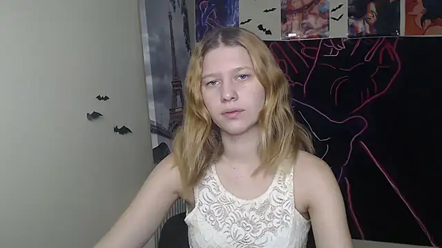 Snapshot of StellaCRL chatting on 25, 11, 2025 StellaCRL online show from 25, 11, 2025