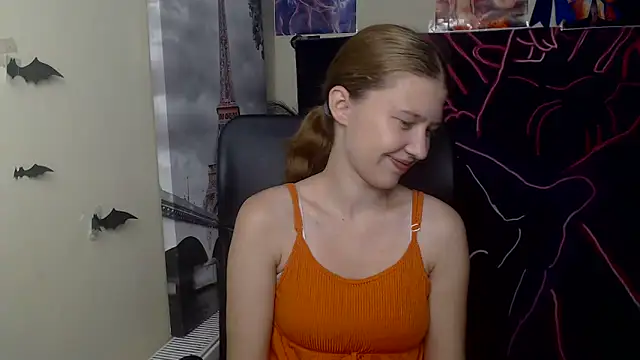 Snapshot of StellaCRL chatting on 9, 5, 2026 StellaCRL online show from 9, 5, 2026