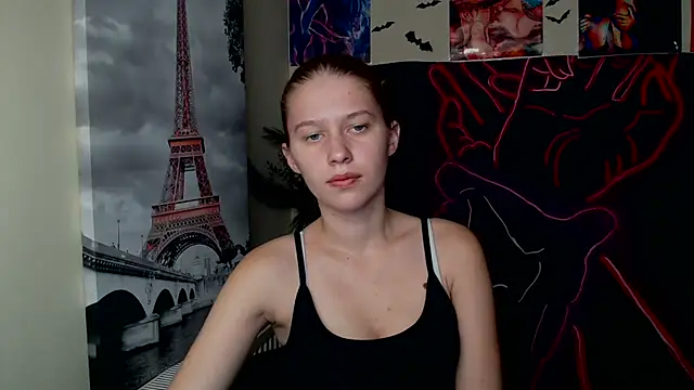 Snapshot of StellaCRL chatting on 15, 10, 2025 StellaCRL online show from 15, 10, 2025