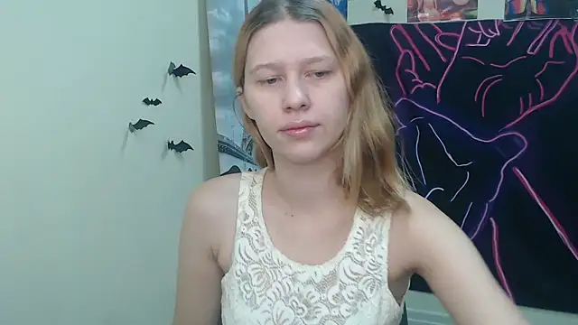 Snapshot of StellaCRL chatting on 19, 11, 2025 StellaCRL online show from 19, 11, 2025