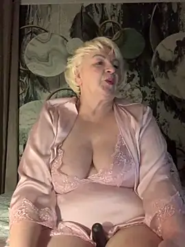 Laura Millf online show from 6, 3, 2026