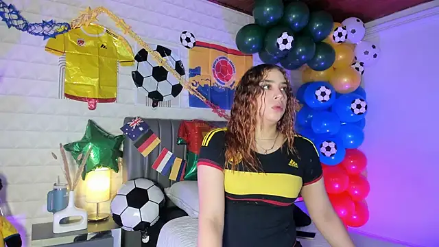 Lizzie-Evans online show from 17, 6, 2026