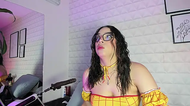 Lizzie-Evans online show from 3, 6, 2026