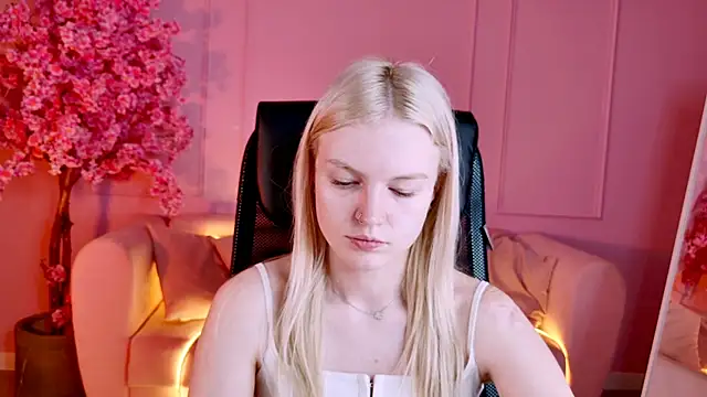 GraceGlamour online show from 3, 11, 2025