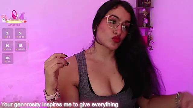 Snapshot of isabella_aristi03 chatting on 19, 9, 2025 isabella aristi03 online show from 19, 9, 2025