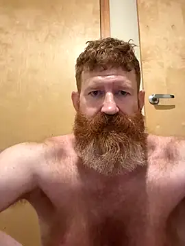 Snapshot of Redfurr69 chatting on 3, 11, 2025 Redfurr69 online show from 3, 11, 2025