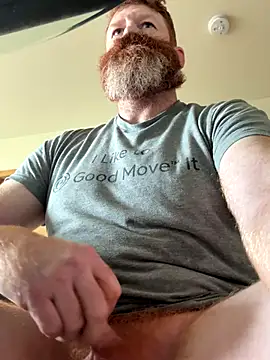 Snapshot of Redfurr69 chatting on 4, 11, 2025 Redfurr69 online show from 4, 11, 2025