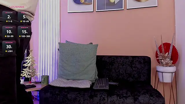 thomas eliotts online show from 4, 12, 2025