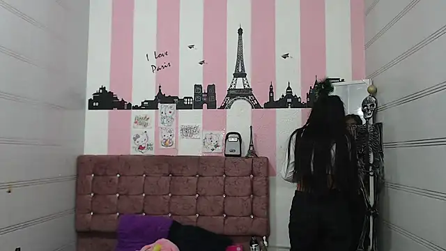 sara caplerx online show from 28, 9, 2025