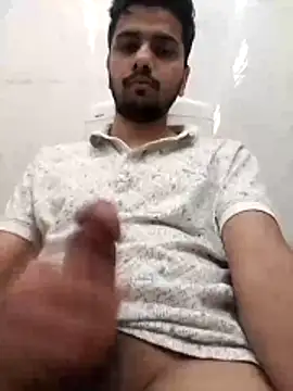 Snapshot of itachigunn chatting on 3, 3, 2026 itachigunn online show from 3, 3, 2026