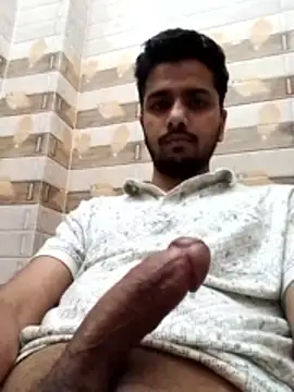 Snapshot of itachigunn chatting on 2, 3, 2026 itachigunn online show from 2, 3, 2026