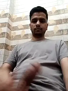 Snapshot of itachigunn chatting on 12, 3, 2026 itachigunn online show from 12, 3, 2026