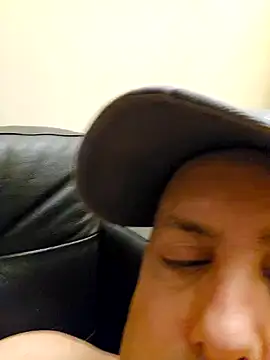 Snapshot of HeteroHotGuy1 chatting on 15, 12, 2024 HeteroHotGuy1 online show from 15, 12, 2024