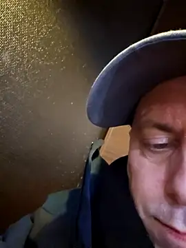 Snapshot of HeteroHotGuy1 chatting on 23, 2, 2025 HeteroHotGuy1 online show from 23, 2, 2025