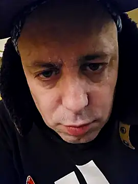 Snapshot of HeteroHotGuy1 chatting on 1, 2, 2025 HeteroHotGuy1 online show from 1, 2, 2025
