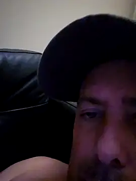 Snapshot of HeteroHotGuy1 chatting on 9, 9, 2025 HeteroHotGuy1 online show from 9, 9, 2025