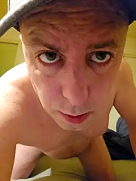 Snapshot of HeteroHotGuy1 chatting on 13, 2, 2025 HeteroHotGuy1 online show from 13, 2, 2025
