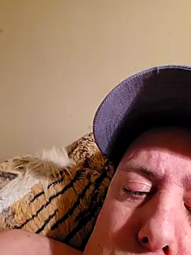 Snapshot of HeteroHotGuy1 chatting on 2, 2, 2025 HeteroHotGuy1 online show from 2, 2, 2025