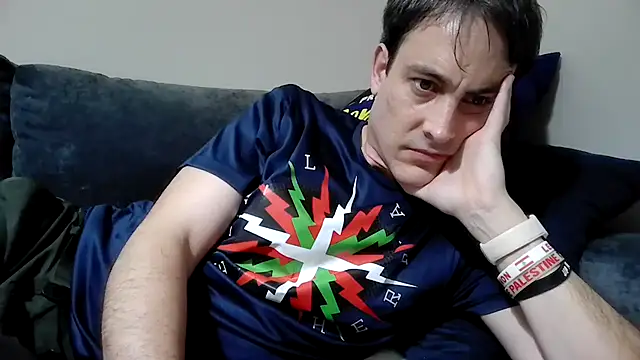 Snapshot of basquehotboy chatting on 5, 1, 2025 basquehotboy online show from 5, 1, 2025