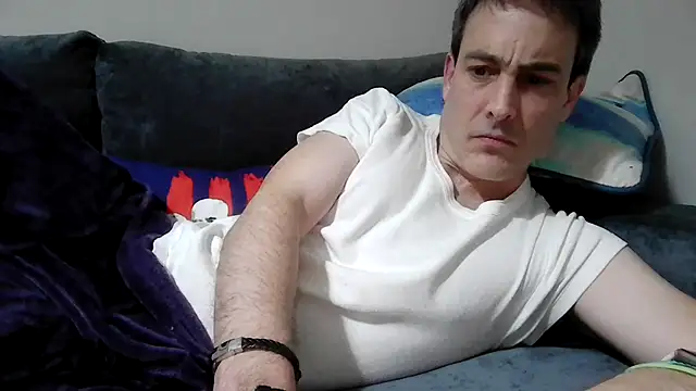 Snapshot of basquehotboy chatting on 27, 2, 2025 basquehotboy online show from 27, 2, 2025