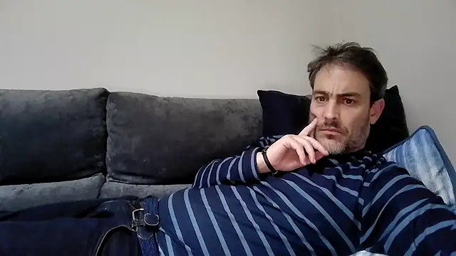 Snapshot of basquehotboy chatting on 5, 12, 2024 basquehotboy online show from 5, 12, 2024