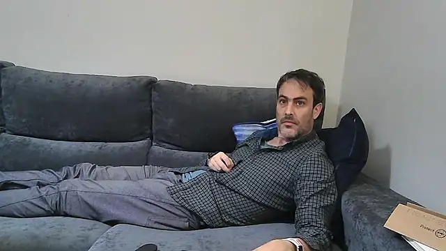 Snapshot of basquehotboy chatting on 3, 12, 2024 basquehotboy online show from 3, 12, 2024