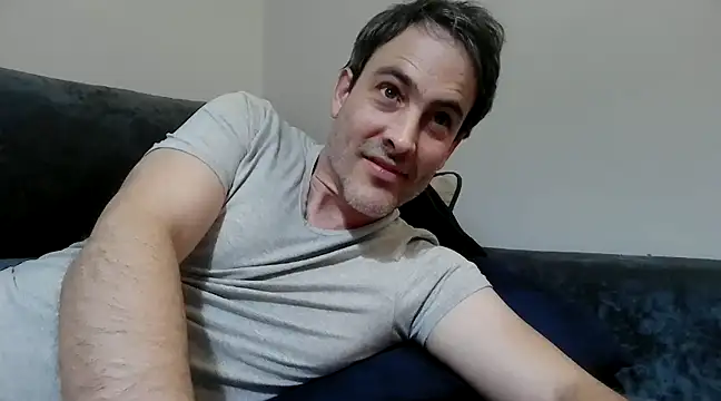 Snapshot of basquehotboy chatting on 2, 1, 2025 basquehotboy online show from 2, 1, 2025