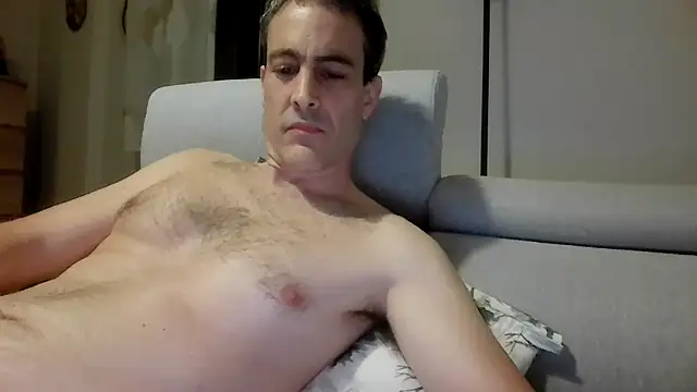 Snapshot of basquehotboy chatting on 8, 5, 2026 basquehotboy online show from 8, 5, 2026