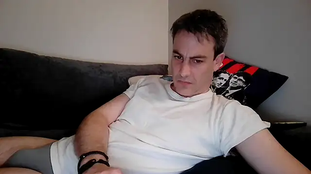 Snapshot of basquehotboy chatting on 8, 2, 2025 basquehotboy online show from 8, 2, 2025