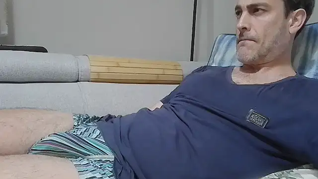 Snapshot of basquehotboy chatting on 26, 11, 2025 basquehotboy online show from 26, 11, 2025